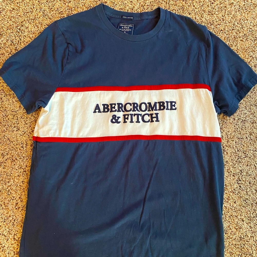 Mens EUC A&F shirt!!